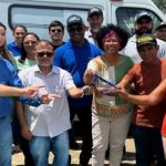 Deputada entrega ambulância